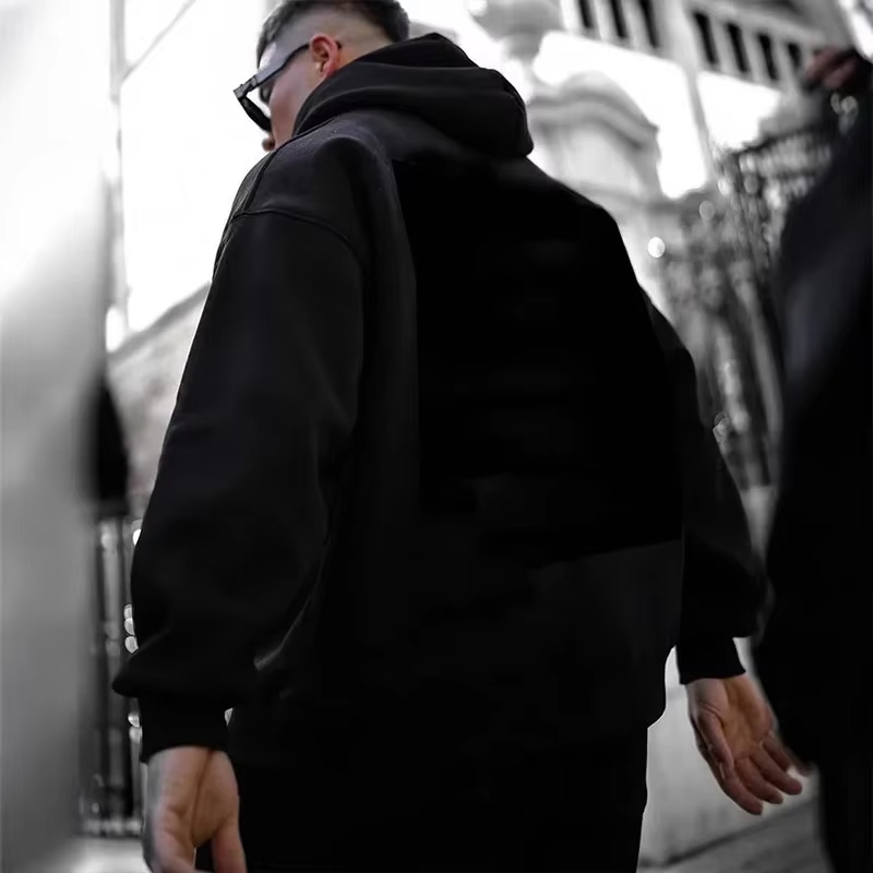 Sweat à capuche Paris en matér - Men'S Fashion Paris 2025 avis et prix
